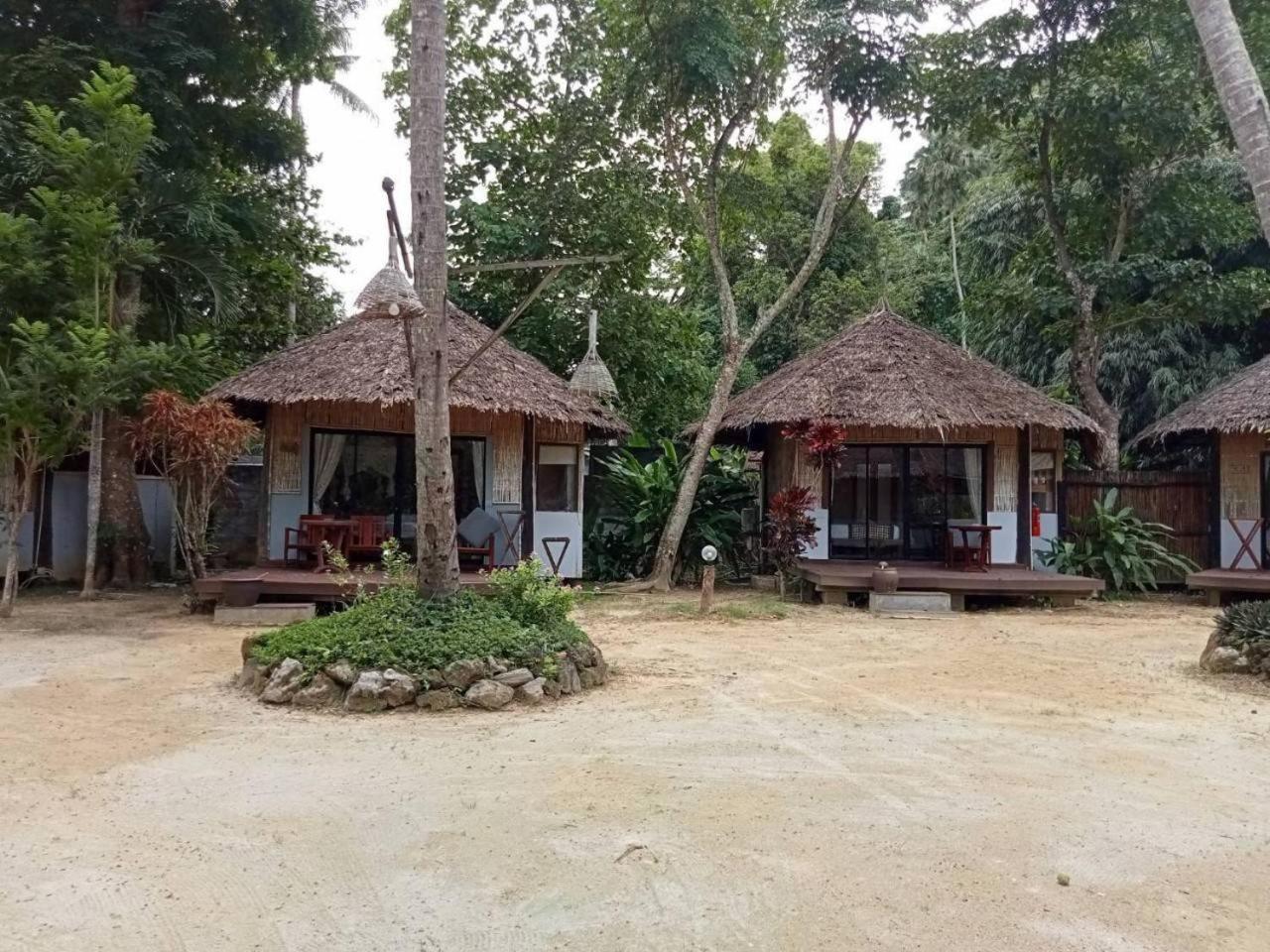 Thapwarin Resort - Green Hotel Koh Ngai Zimmer foto